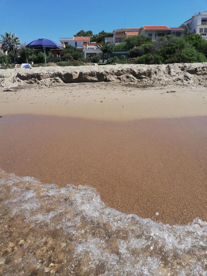 Villetta Sullo Scoglio Gela Kültér fotó
